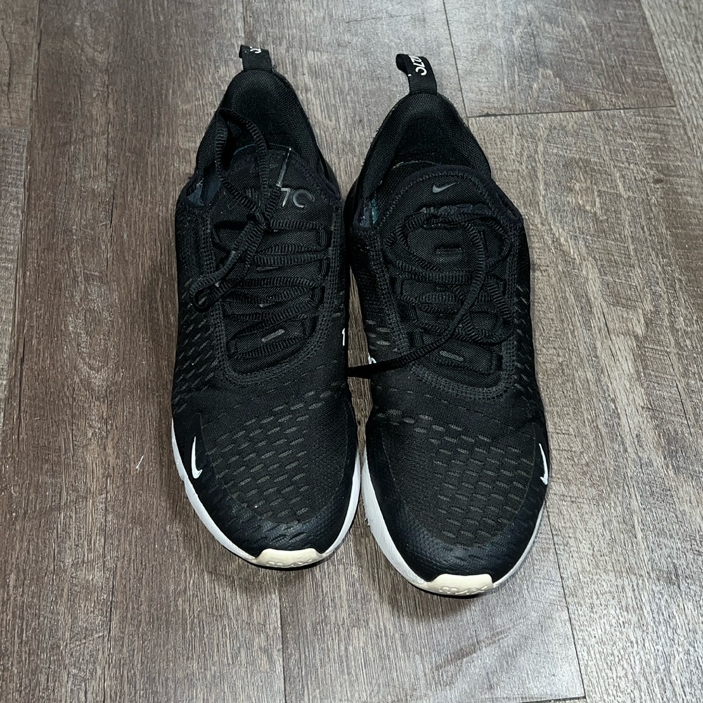 Nike 270 men sz8